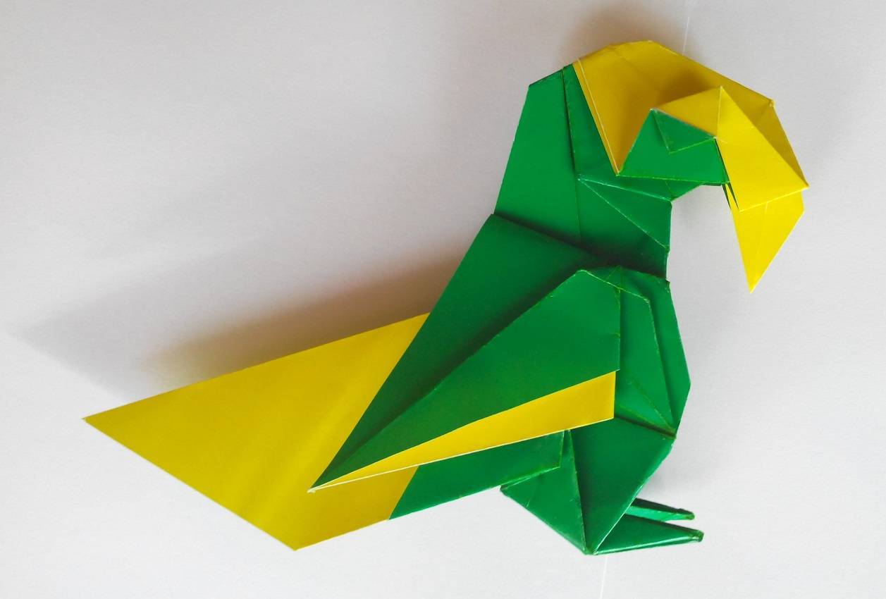 Оригами попугай из бумаги поэтапно: легко для детей и начинающих, на палец, инструкция по сборке без клея
